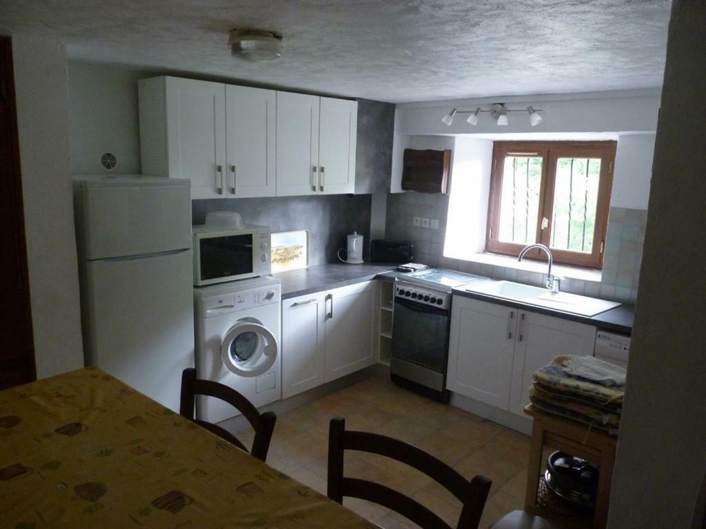 Gîte familial Fouga Bareilles Extérieur photo